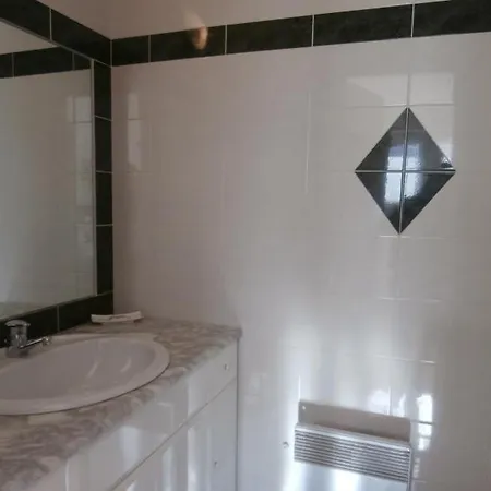 Les Thermes Апартаменты